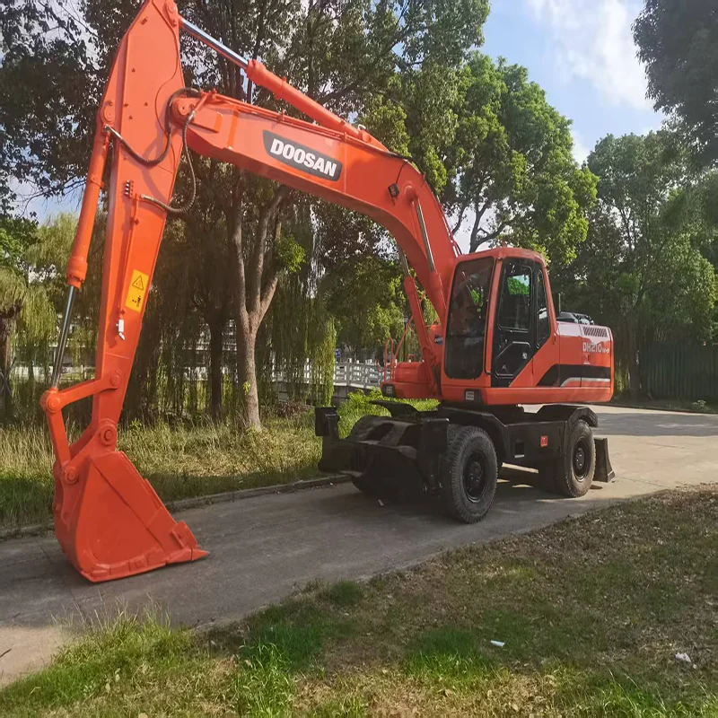Doosan DH210 detail 2
