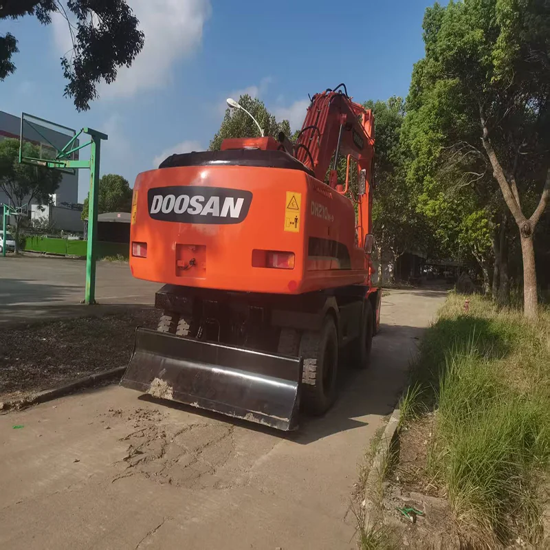Doosan DH210 detail 4