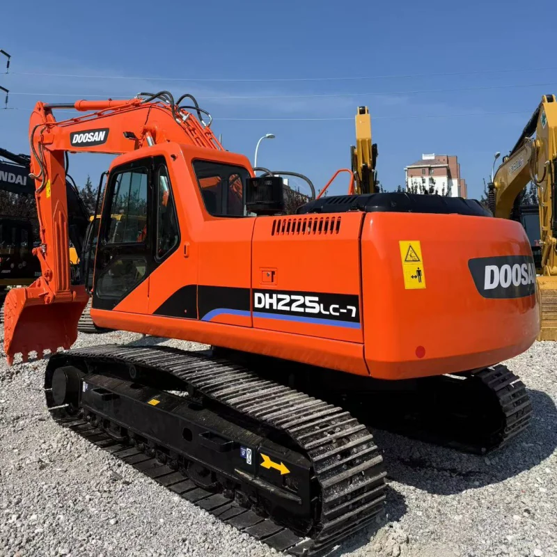Doosan DH225LC-7 detail 4