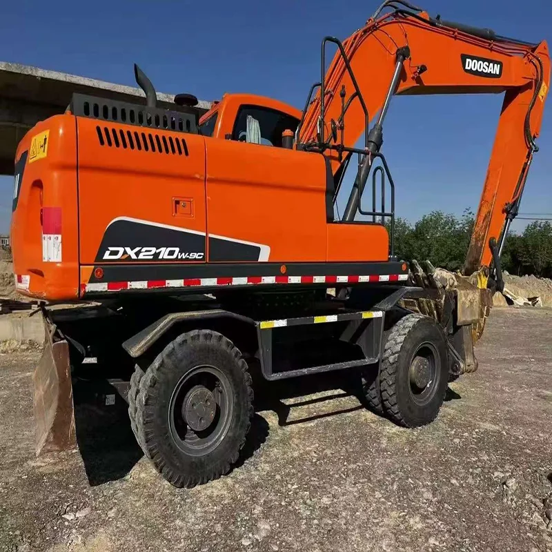 Doosan DX210W-9 detail 1