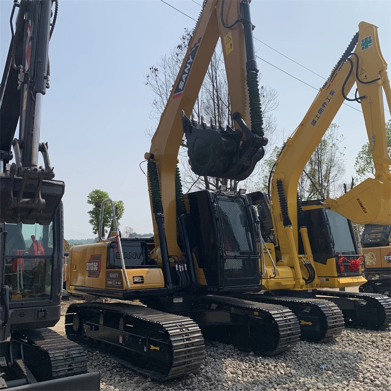 Komatsu PC135C